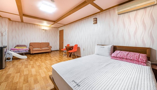 Ulsan Yeongnam Alps Sandia Oncheon