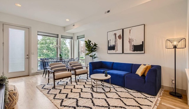 Upscale Townhome w/Stunning Rooftop Views