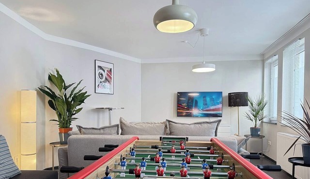 Urbanes Stgt Retreat – 13 Pers., PS5 & Patio