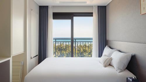 Urbanstay Sokcho Beach AB