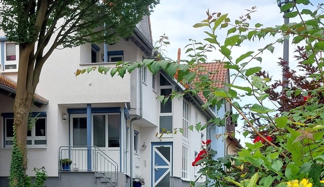 Vacation apartment (50m2) with large terrace and fully equipped kitchen