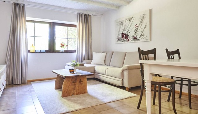 Vacation apartment for 2-4 pers., close to nature, near primeval forest Hasbruch, cycling.