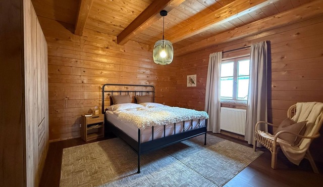 Vacation apartment/apartment for 6 guests with 120m² in Burggen (272068)