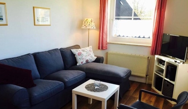 Vacation apartment/apartment for 4 guests with 50m² in Fehmarn (94296)