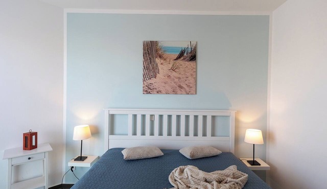 Vacation apartment MarinaNewPort. Bright and modern.