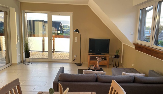Vacation apartment directly on the lake