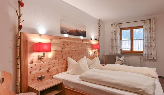 Vacation apartment Edelsberg No. 1 on the first floor - Landhaus am Rosenbächle