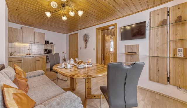 Vacation apartment in Lallinger Winkel with balcony