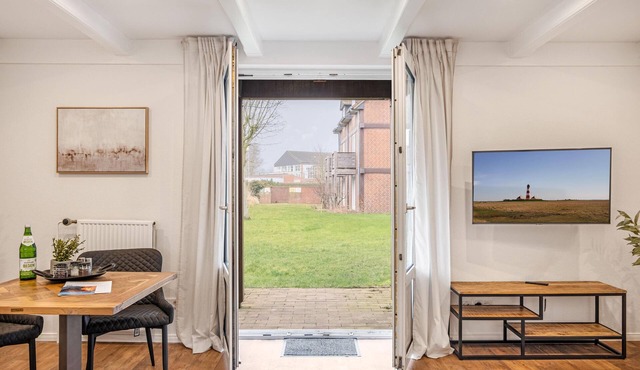 Vacation apartment "Meerzeit" - comfortable and central