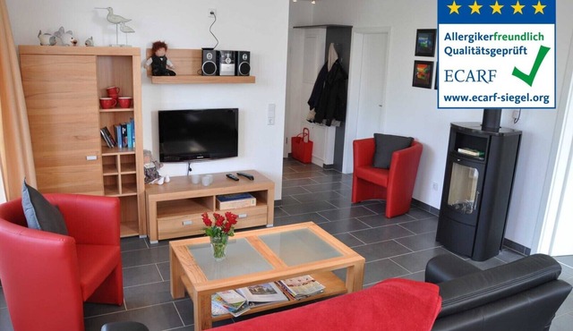 Vacation apartment Sonnenschein 21 in Großenbrode. Bed + Bike certified. Soothing wellness enjoyment with sauna & wellness shower. Storage room in the bicycle shed with handcart. Incidental costs included