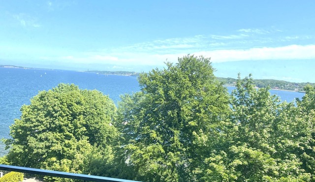 Vacation apartment with a fantastic view of the Kiel Fjord