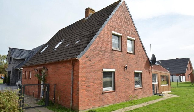 Vacation home "Deichpfote" for 7 people and 3 dogs.