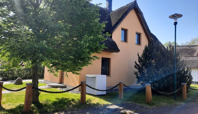 Vacation home close to the beach with sauna, fireplace, washing machine & wifi incl. Incidental costs