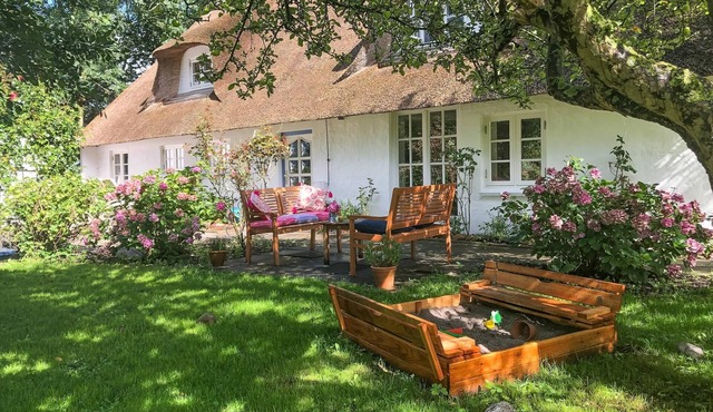 Vacation home Das alte Zollhaus in Schülp for up to 6 people
