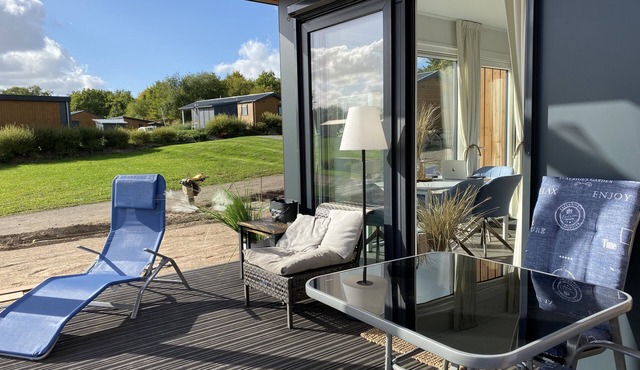 Vacation home directly on the lake, 3 minutes to the water ski facility, Süsel Seeparx