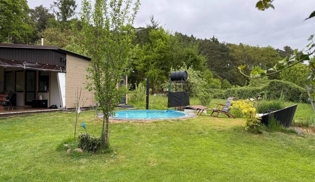 Vacation home garden and pool Holiday apartment and guest house