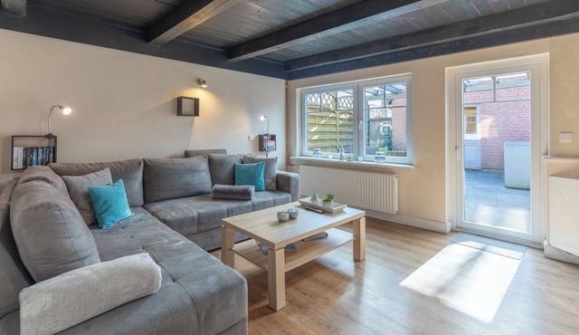 Vacation home Matthis Skipperhuus in Husum for up to 4 people