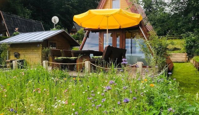 Vacation home with high terrace