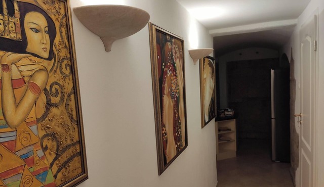 Vacation in a quiet villa, large parks nearby, close to the city
