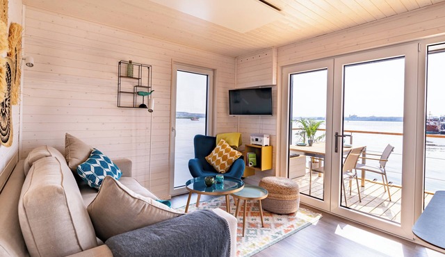 Vacations on a houseboat - pure relaxation for water and landlubbers alike!