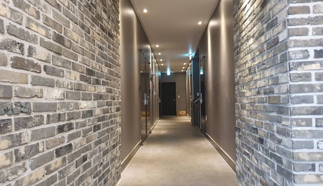 Vallas Hotel & Guest house