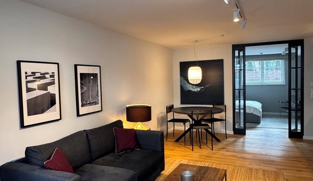 Very nice apartment quiet location with good parking and terrace