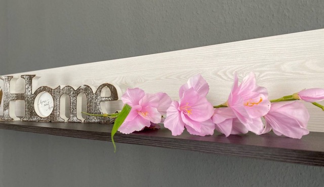Very nice picturesque quiet location, feel like home.