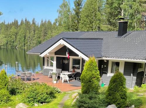 Villa Valkeinen