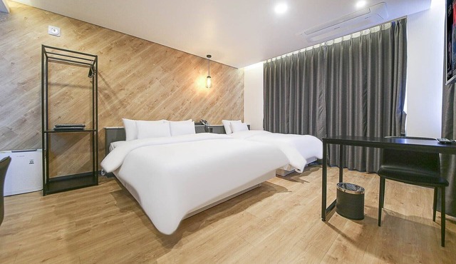 Wall Hotel Cheonan Cheongsu