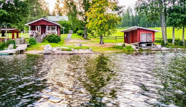 Wanha karminranta by Interhome