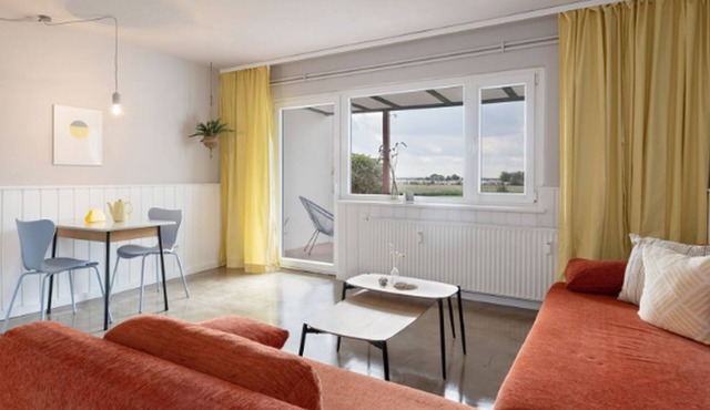 Waterkant - charming 2-room apartment on the first floor with terrace