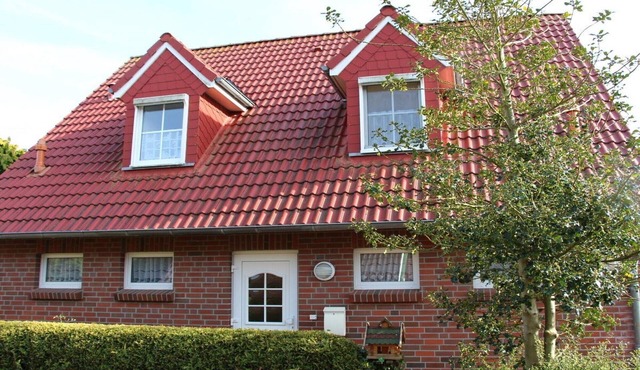 Wattlöper left Modern retreat
