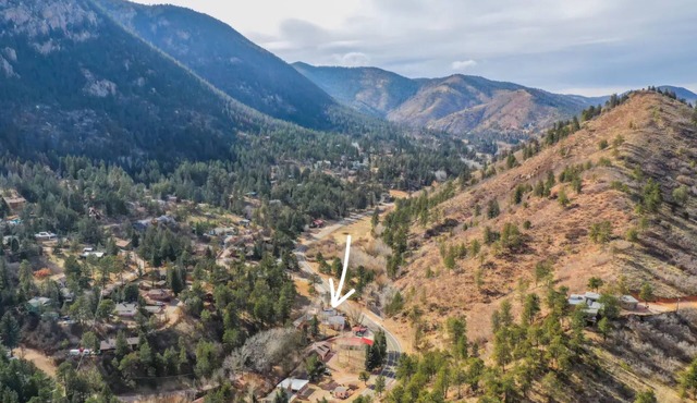 Welcome to Rock Creek Haven Come experience nature, wildlife, trails, mountains
