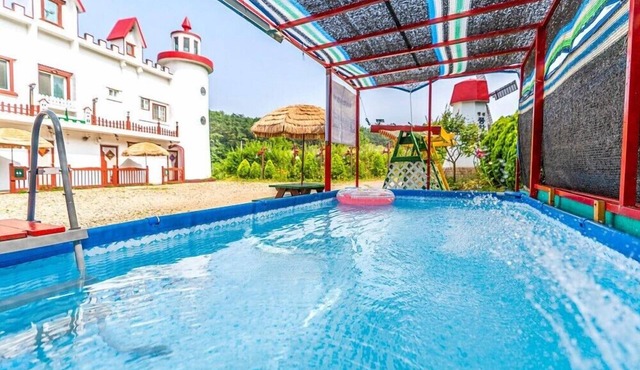 Windmill and light house pension