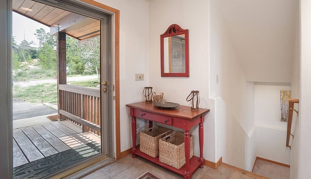 Winter Park Mountain Home/Near Bus Stop/Sleeps 7!