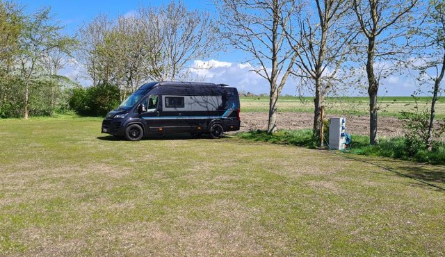 Wohnmobilstellplatz Nordseeliebe direkt am Deich - Dagebüll