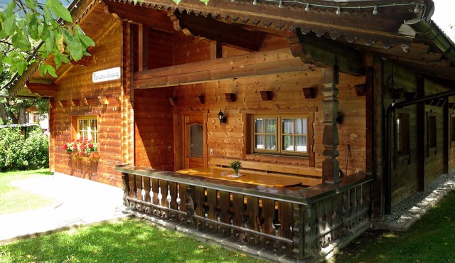 Wonderful private villa for 12 people with WIFI, TV, patio and pets allowed