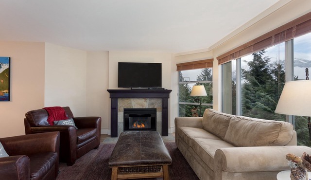 Woodrun Lodge by Whistler Premier