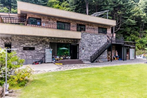 Yangpyeong Dongdong House Pension