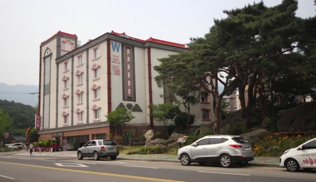 Yangsan Tongdosa W