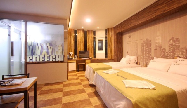 Yeongju Hotel W