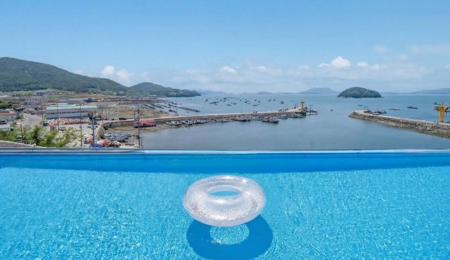 Yeosu Arum Oceanview Whole House Pension