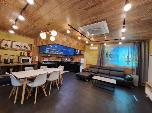 Yeosu Daoljang Guesthouse