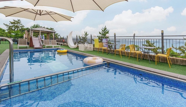 Yeosu Lastella Spa Pet-friendly Pension