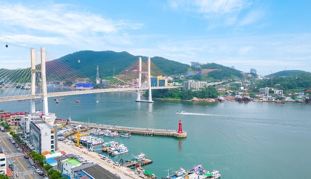 Yeosu Onueli Pension