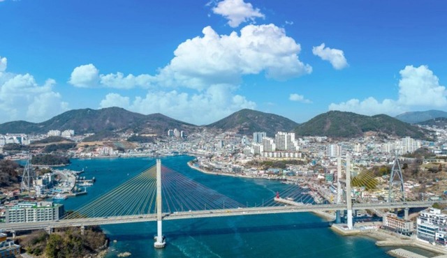 Yeosu Romance Night Sea Pension Resort