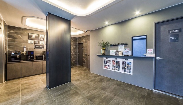 Yongin Top