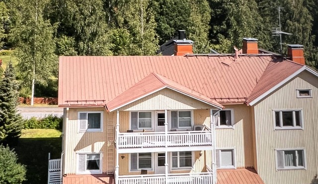 Your lakeside hideaway