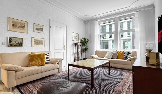 Zentrale Wohnung Stuttgart mit Balkon für 10 Gäste