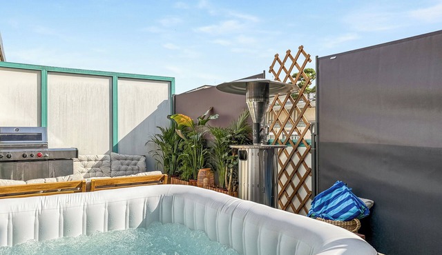 Zentrales Penthouse in Stuttgart mit Whirlpool, Dachterrasse